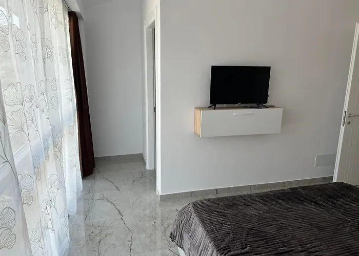 Qyteza Apartamento *